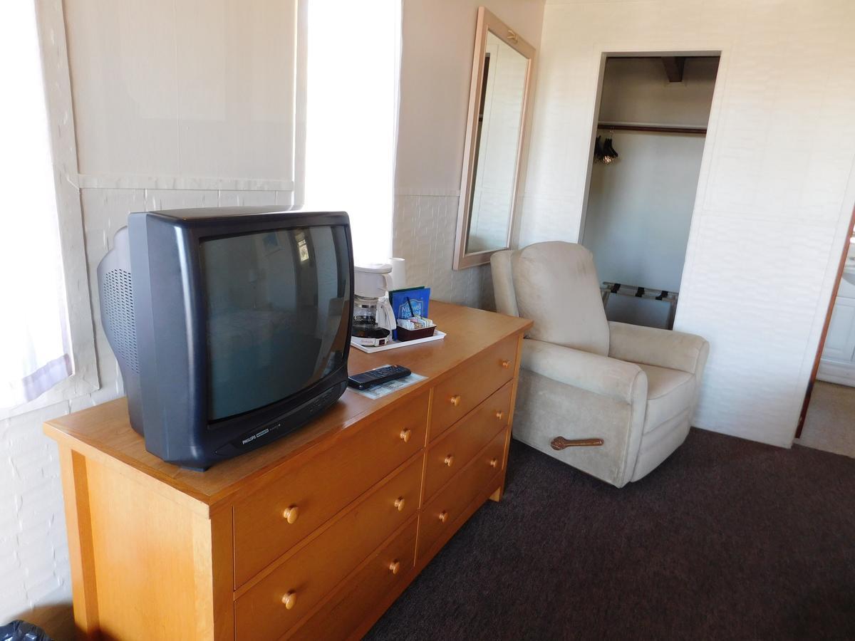 Anchor Lodge Fort Bragg Buitenkant foto